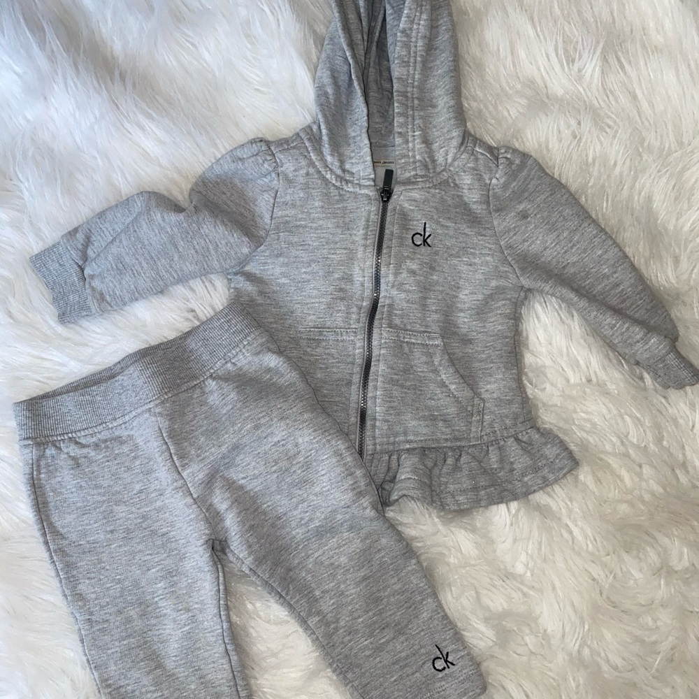 Calvin Klein baby girl sweat outfit
